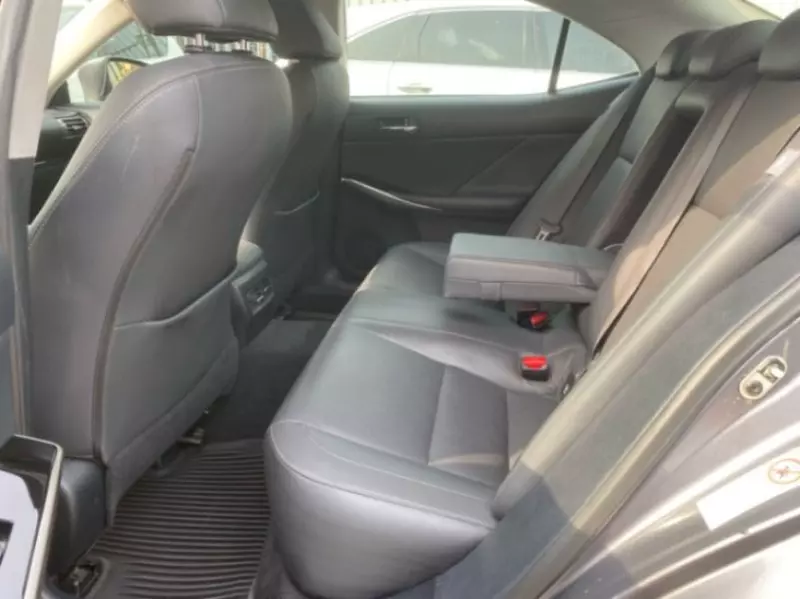 Lexus IS 250   - 2015