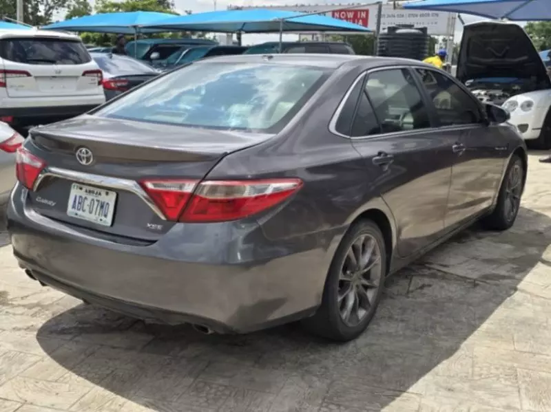 Toyota Camry   - 2015