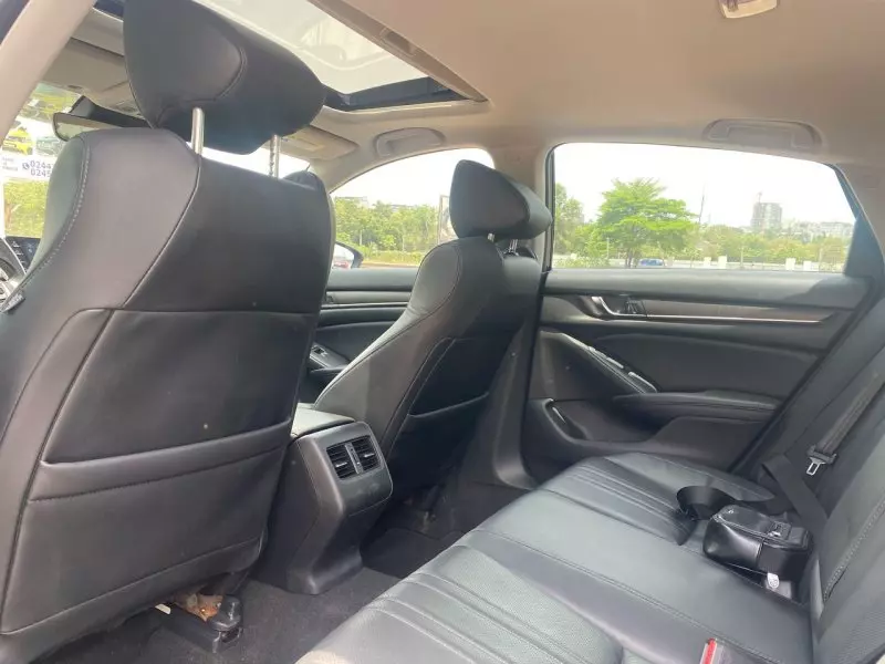 Honda Accord   - 2018