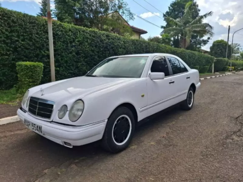 Mercedes-Benz E 240   - 1998