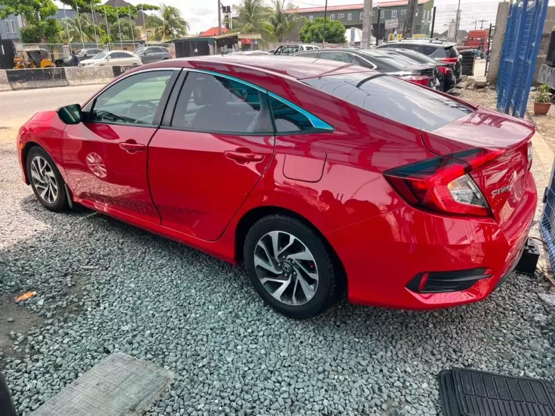 Honda Civic   - 2022