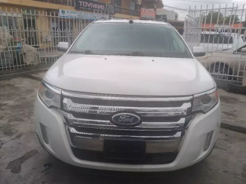 Ford Edge   - 2013