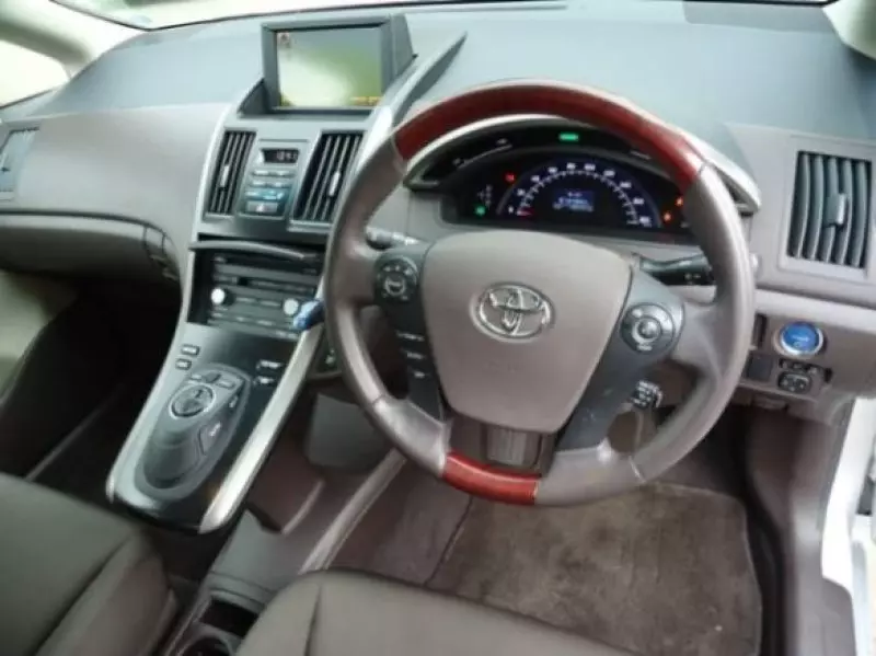 Toyota sai hybrid   - 2011