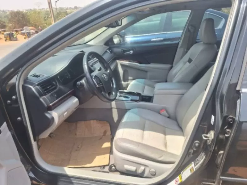 Toyota Camry   - 2014