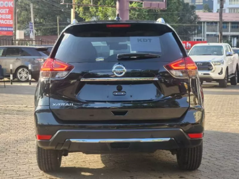 Nissan X-Trail   - 2018