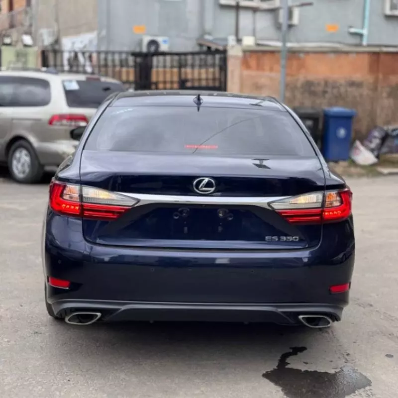 Lexus ES 350   - 2016