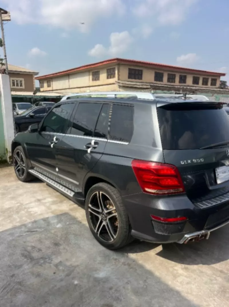 Mercedes-Benz GLK 350   - 2010