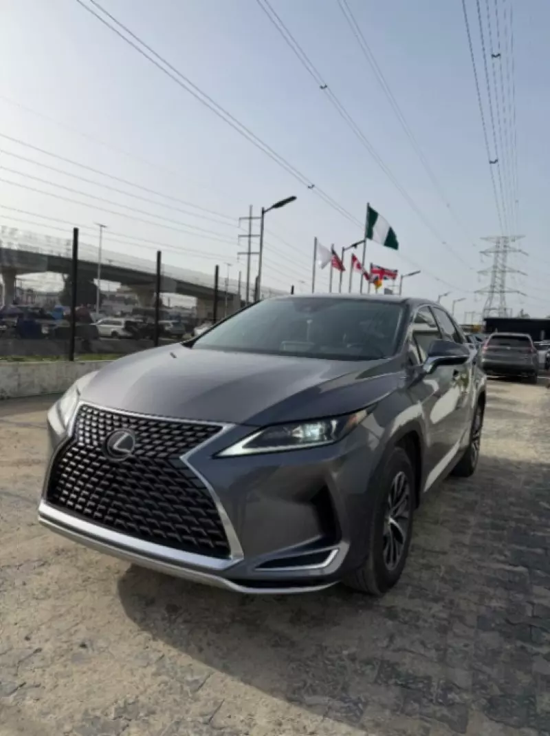 Lexus RX   - 2022
