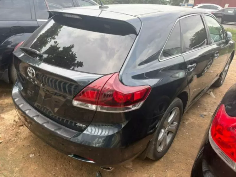 Toyota Venza   - 2013