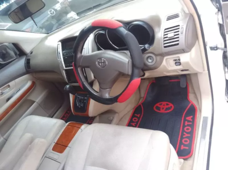Toyota Harrier   - 2008