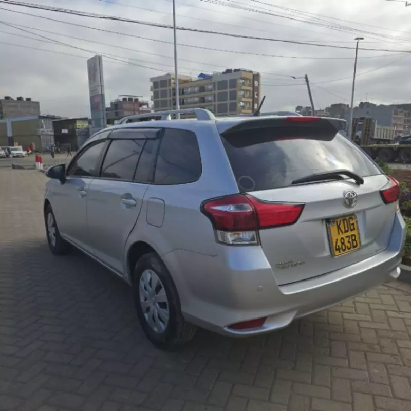 Toyota Fielder    - 2015