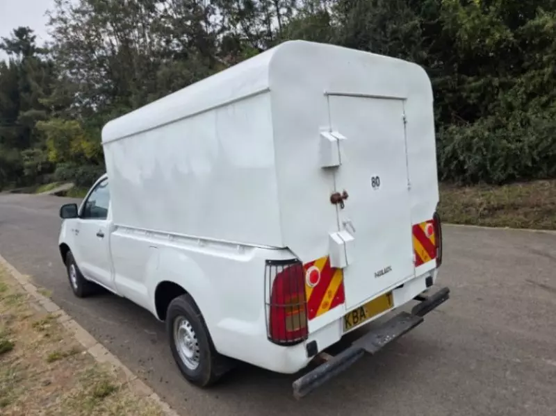 Toyota Hilux   - 2008
