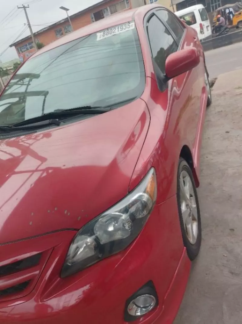 Toyota Corolla Sport   - 2011