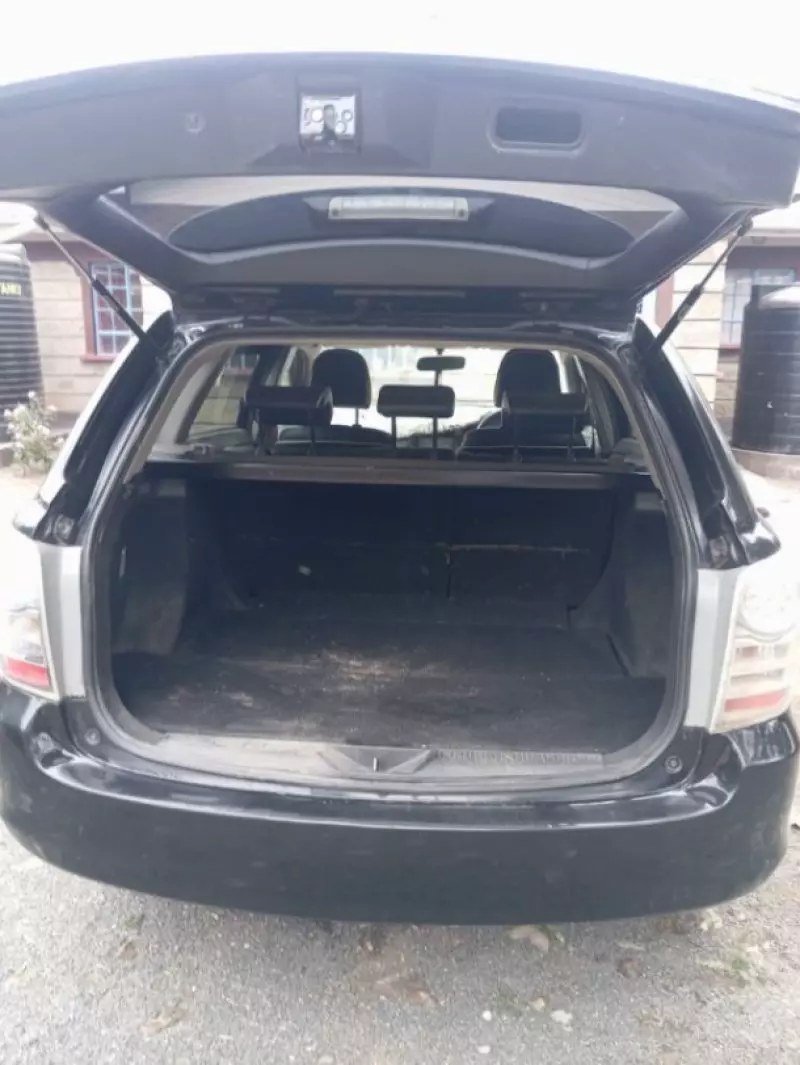 Toyota Fielder    - 2012