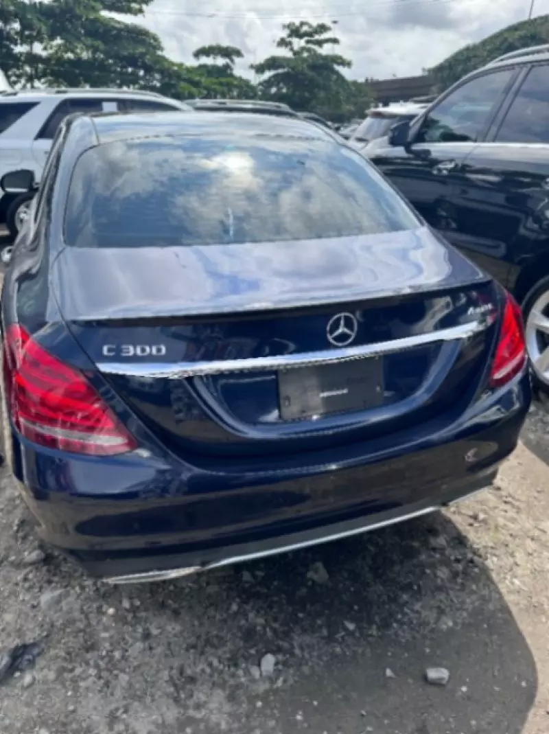 Mercedes-Benz C 300   - 2016