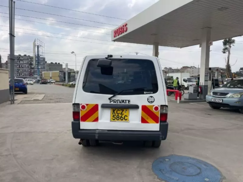 Mazda Bongo   - 2011