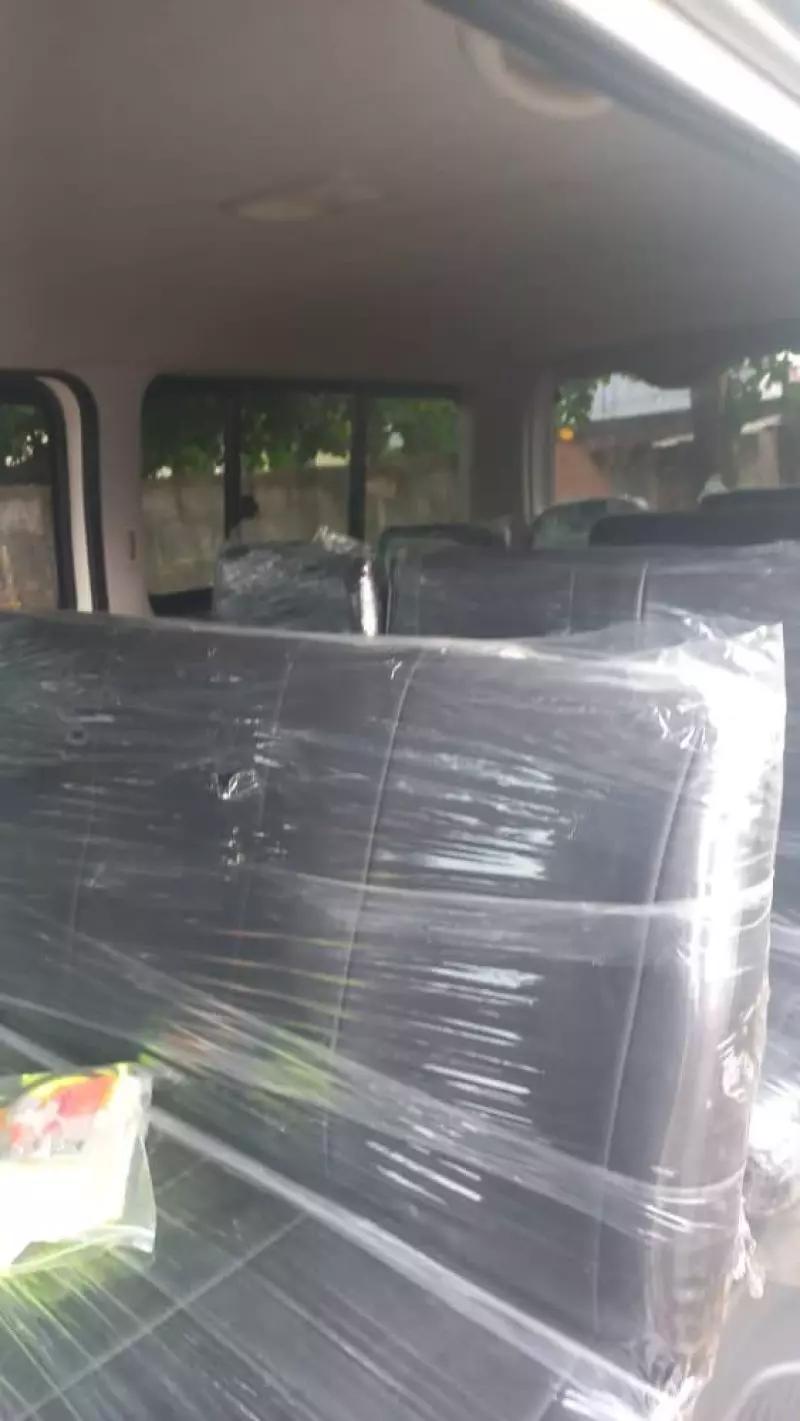 Toyota Hiace   - 2010