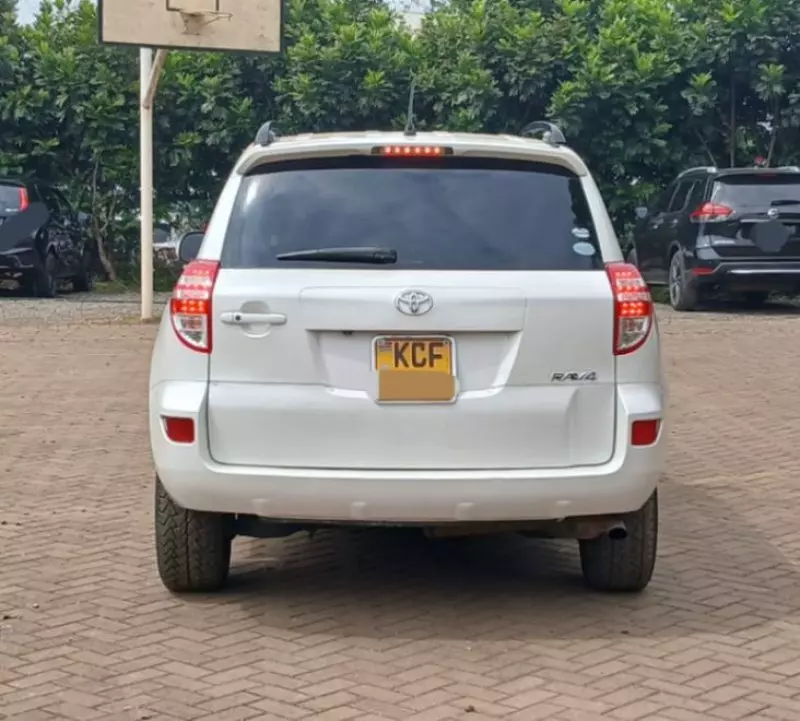 Toyota RAV4   - 2014
