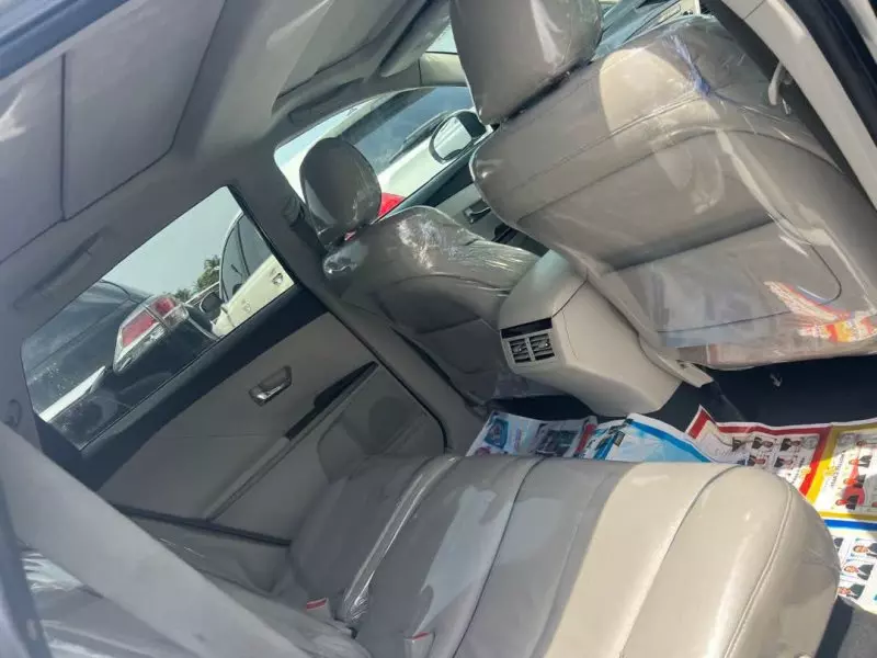 Toyota Venza   - 2012
