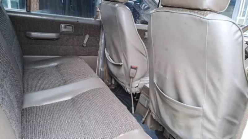 Isuzu Trooper   - 1990