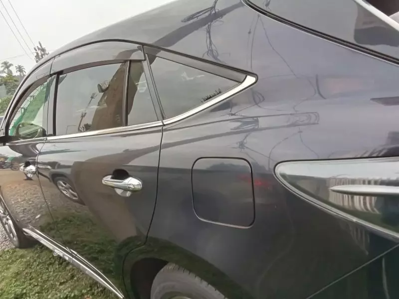Toyota Harrier   - 2017