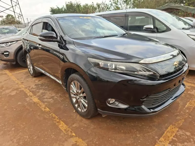 Toyota Harrier   - 2015