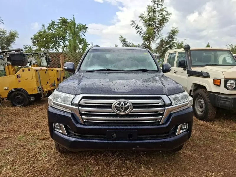 Toyota Landcruiser Vx V8    - 2019