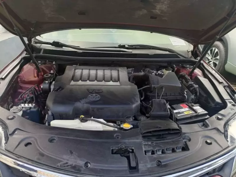 Toyota Avalon   - 2016