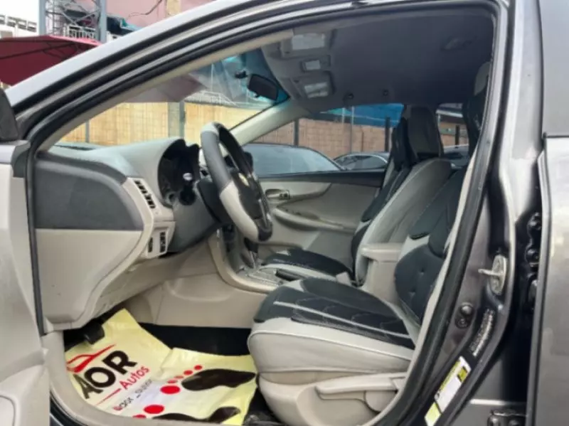 Toyota Corolla   - 2012