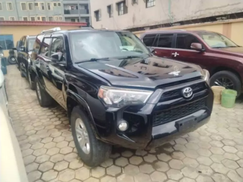Toyota 4-Runner   - 2015