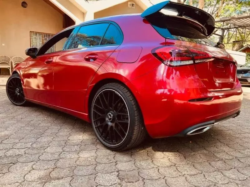 Mercedes-Benz A 180   - 2019