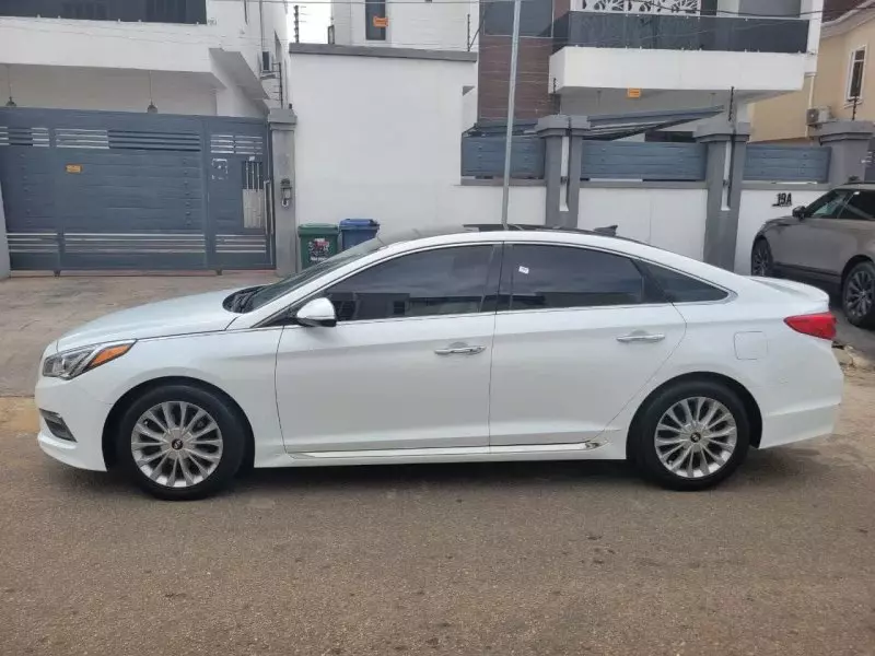 Hyundai SONATA 2,0L BVA GL   - 2015