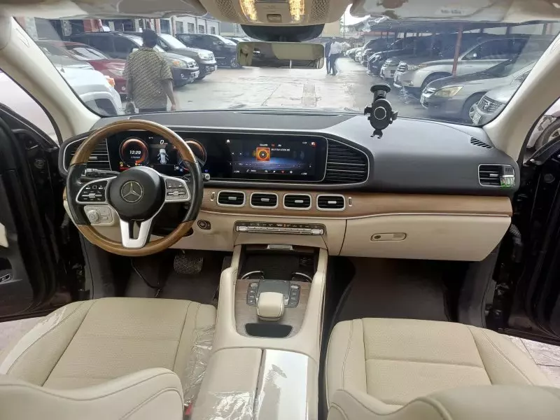 Mercedes-Benz GLE 350 - 2021