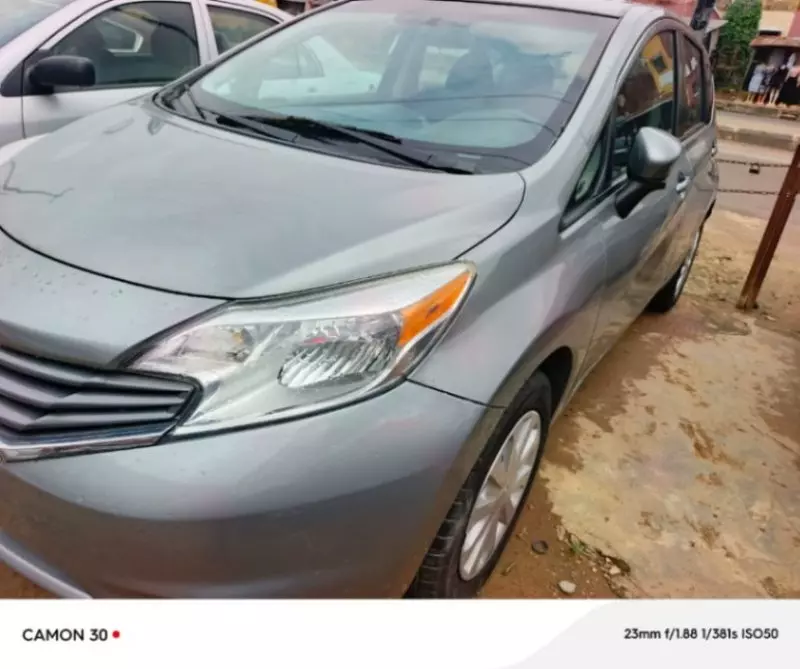 Nissan Versa   - 2015