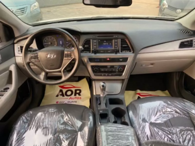 Hyundai Sonata   - 2015