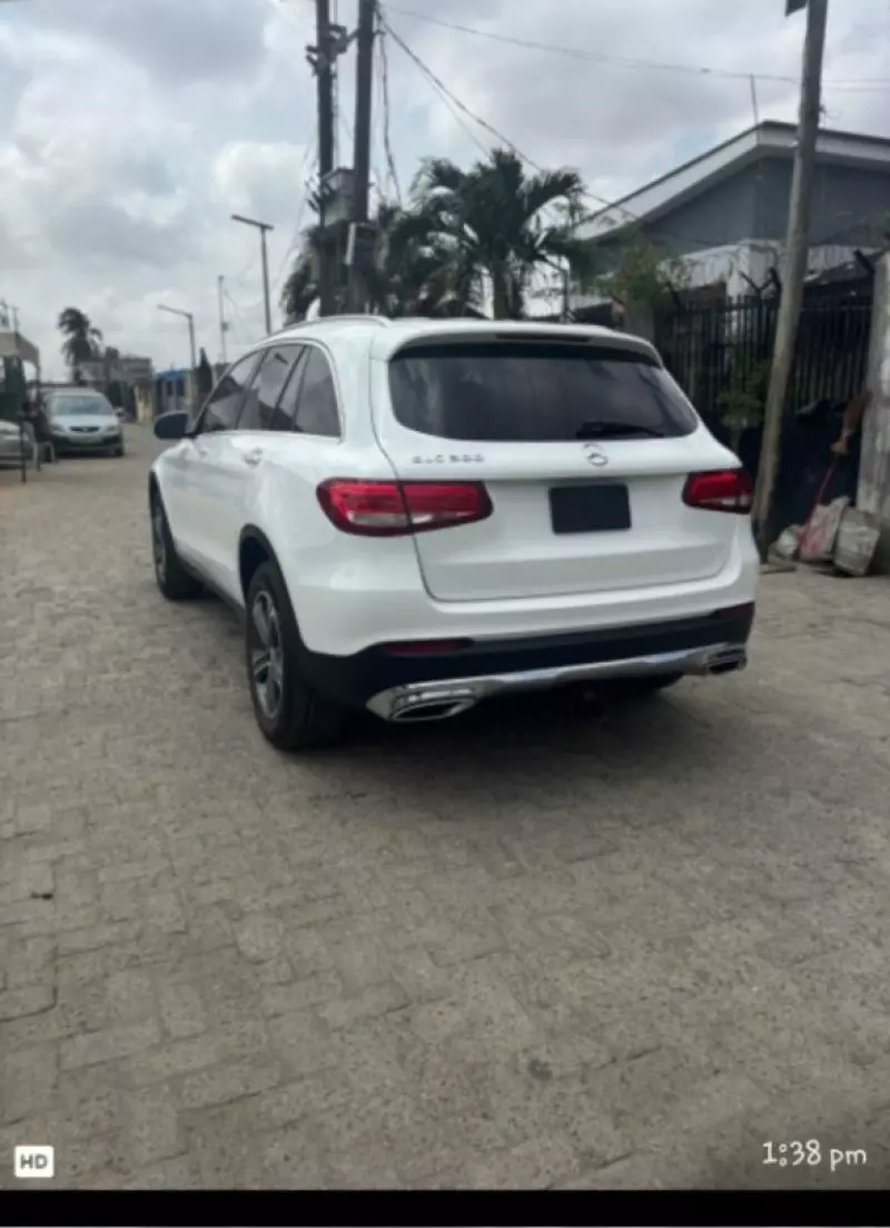 Mercedes-Benz GLC 300