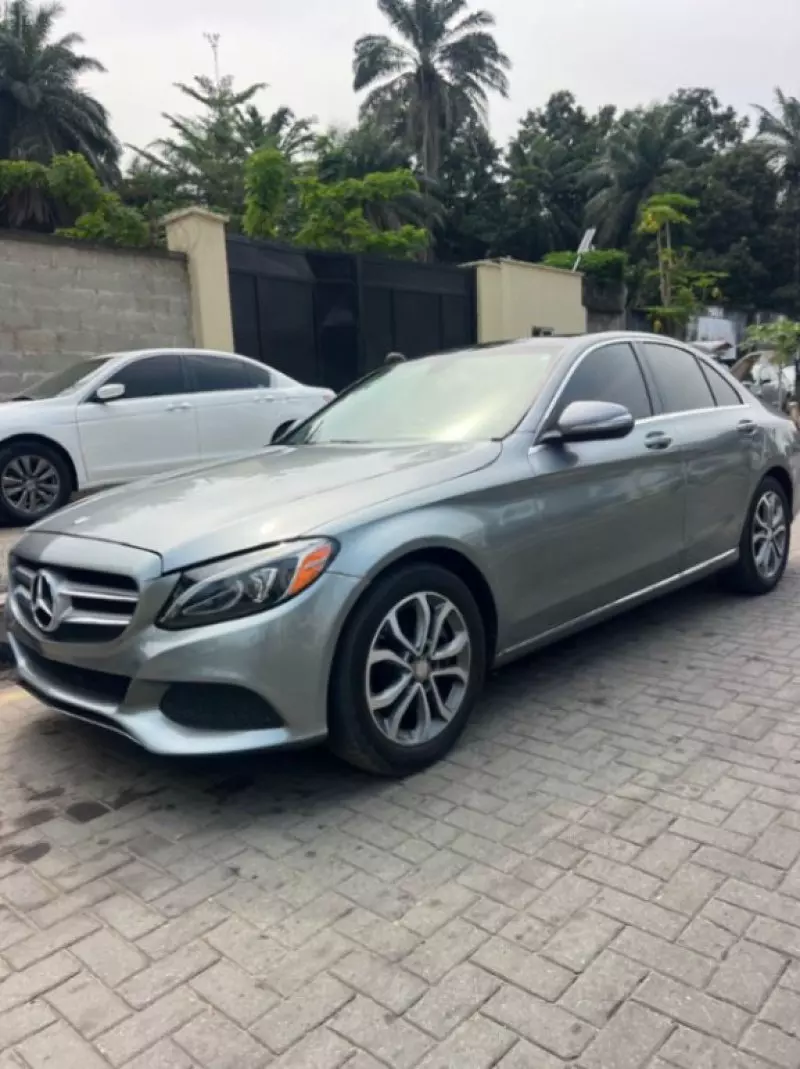 Mercedes-Benz C 300   - 2015