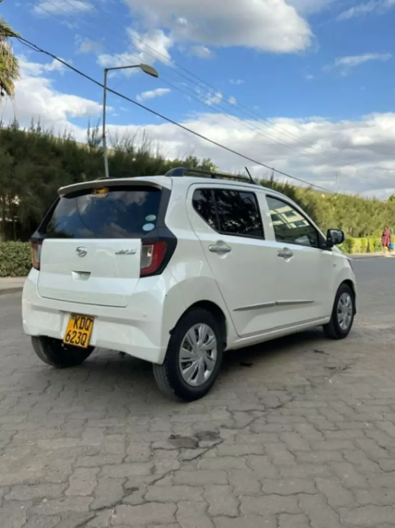 Daihatsu Mira    - 2018