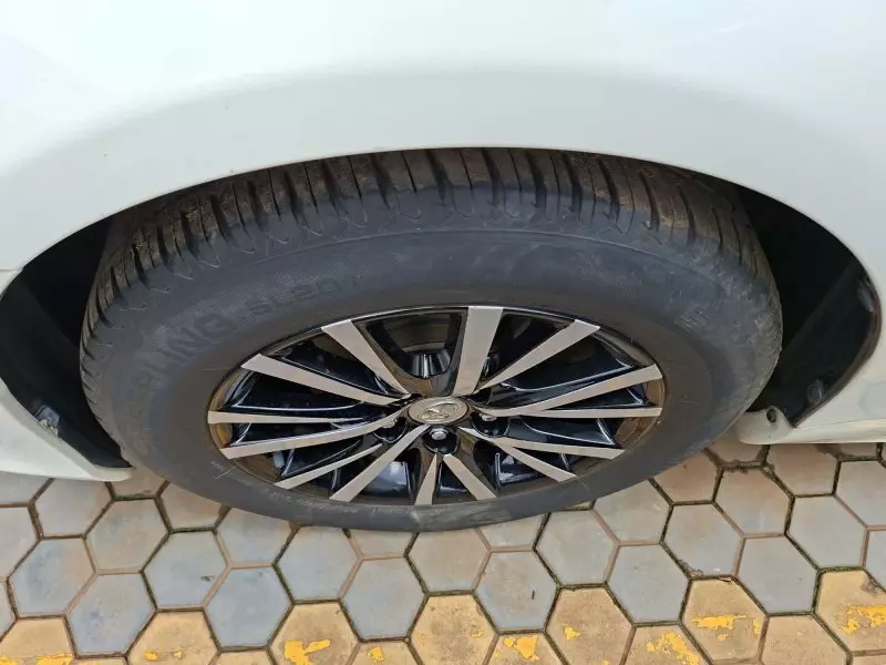 Toyota Mark X   - 2016