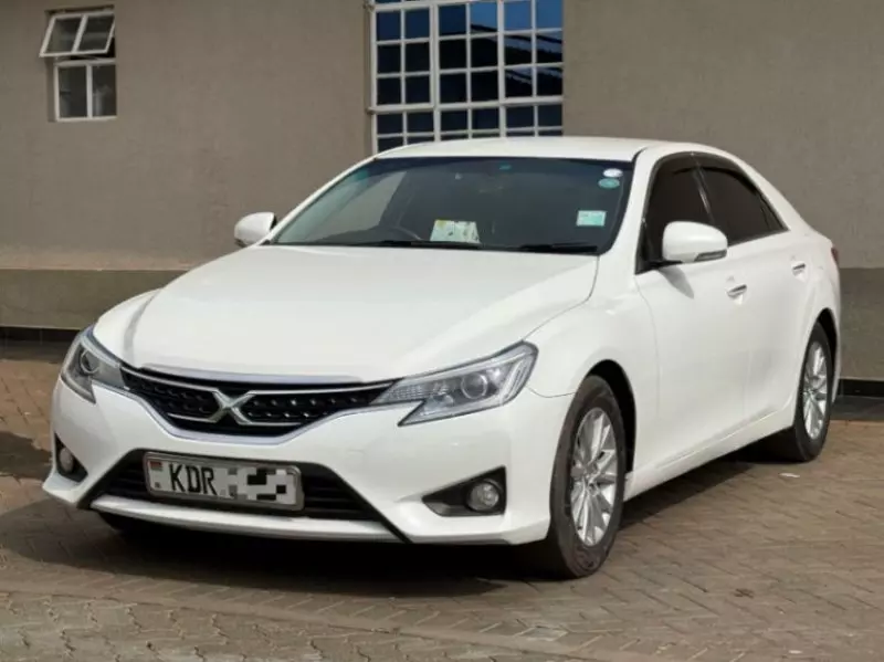 Toyota Mark X   - 2016