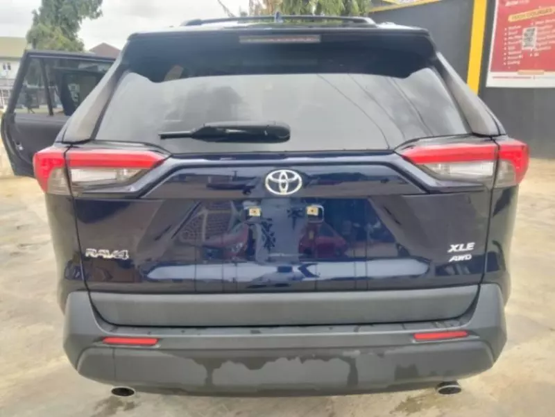 Toyota RAV4 - 2021