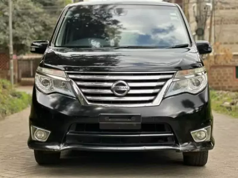 Nissan Serena Hybrid    - 2015