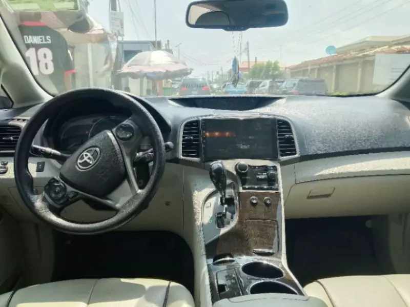 Toyota Venza   - 2013