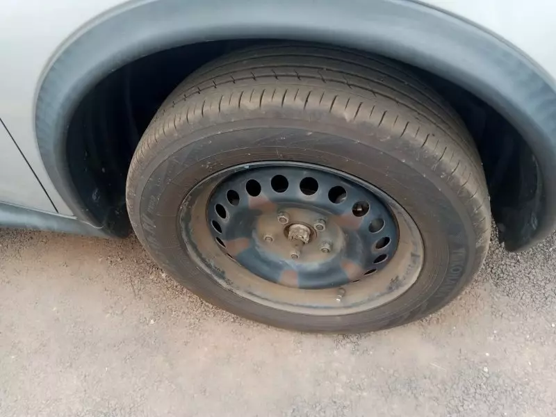 Nissan Juke   - 2012