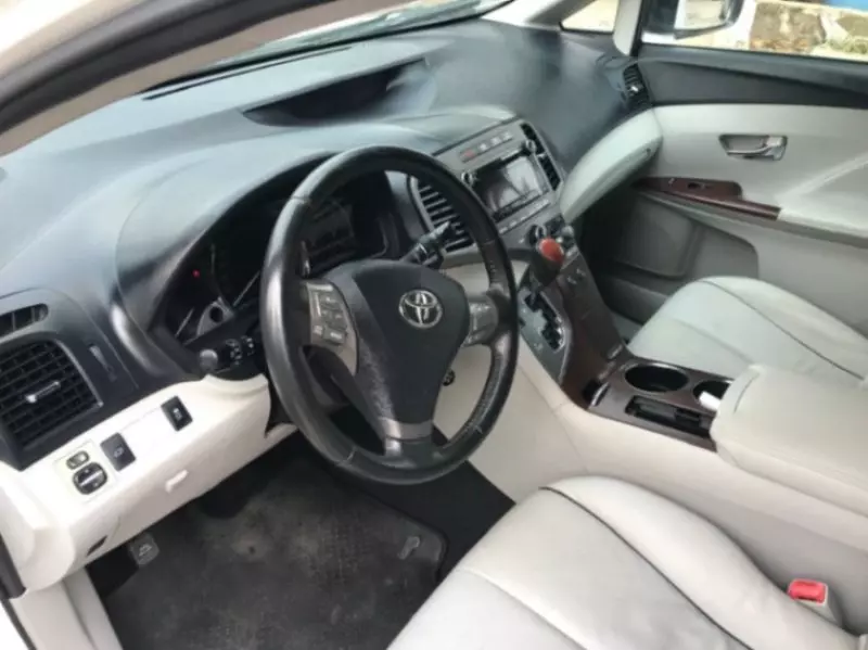 Toyota Venza   - 2013