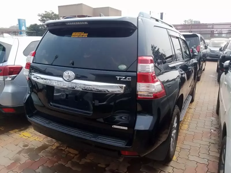 Toyota Landcruiser Prado   - 2016