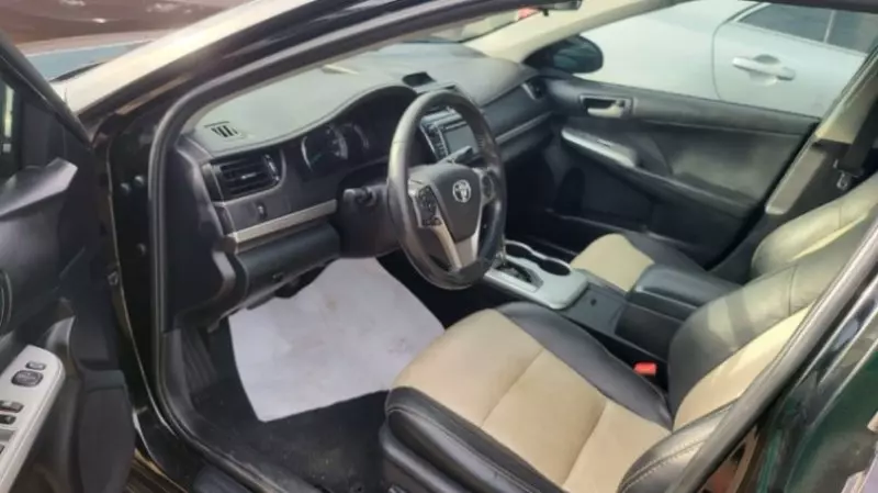 Toyota Camry   - 2014