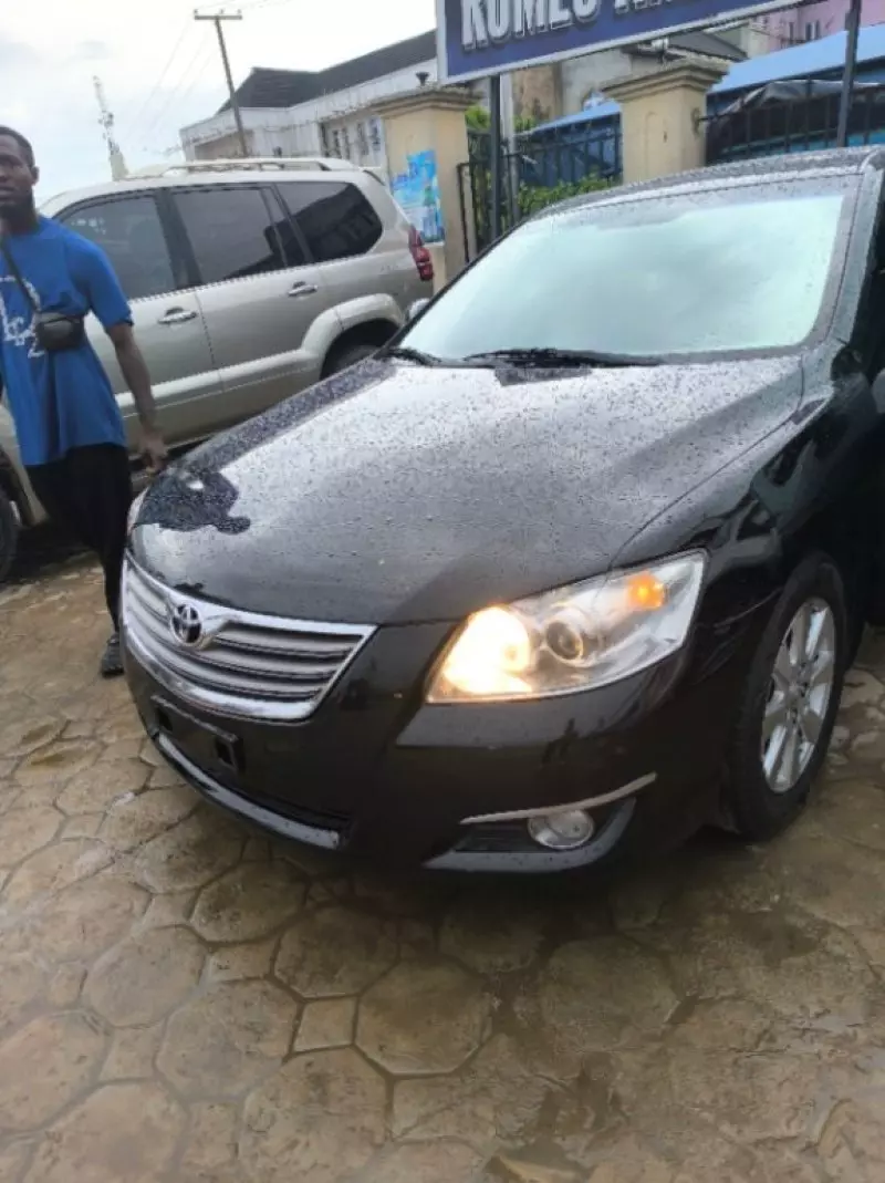Toyota Camry   - 2007