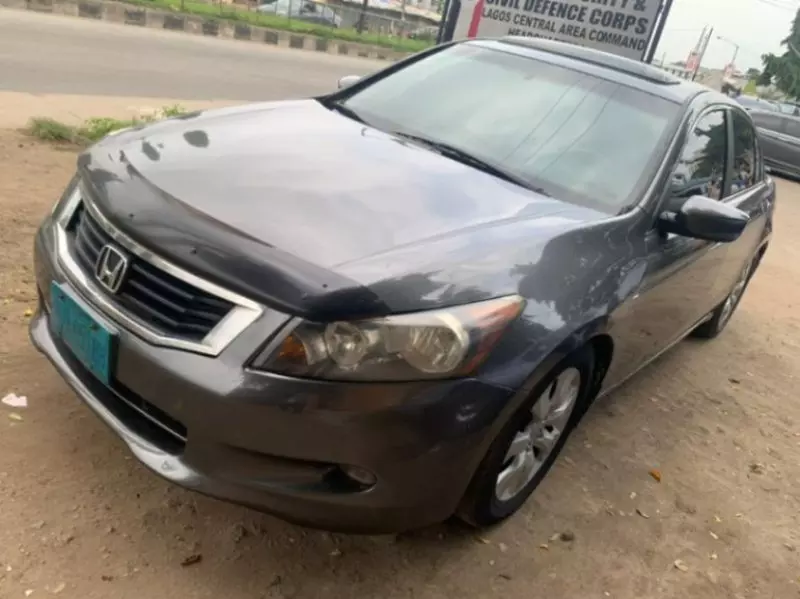Honda Accord   - 2009