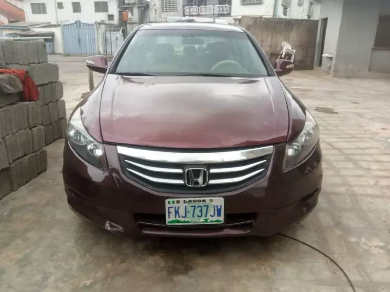 Honda Accord   - 2009